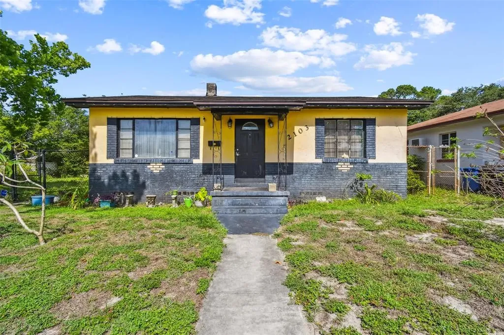 2103 29th Street S St Petersburg FL 33712
