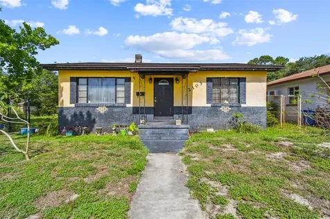 2103 29th Street S St Petersburg FL 33712