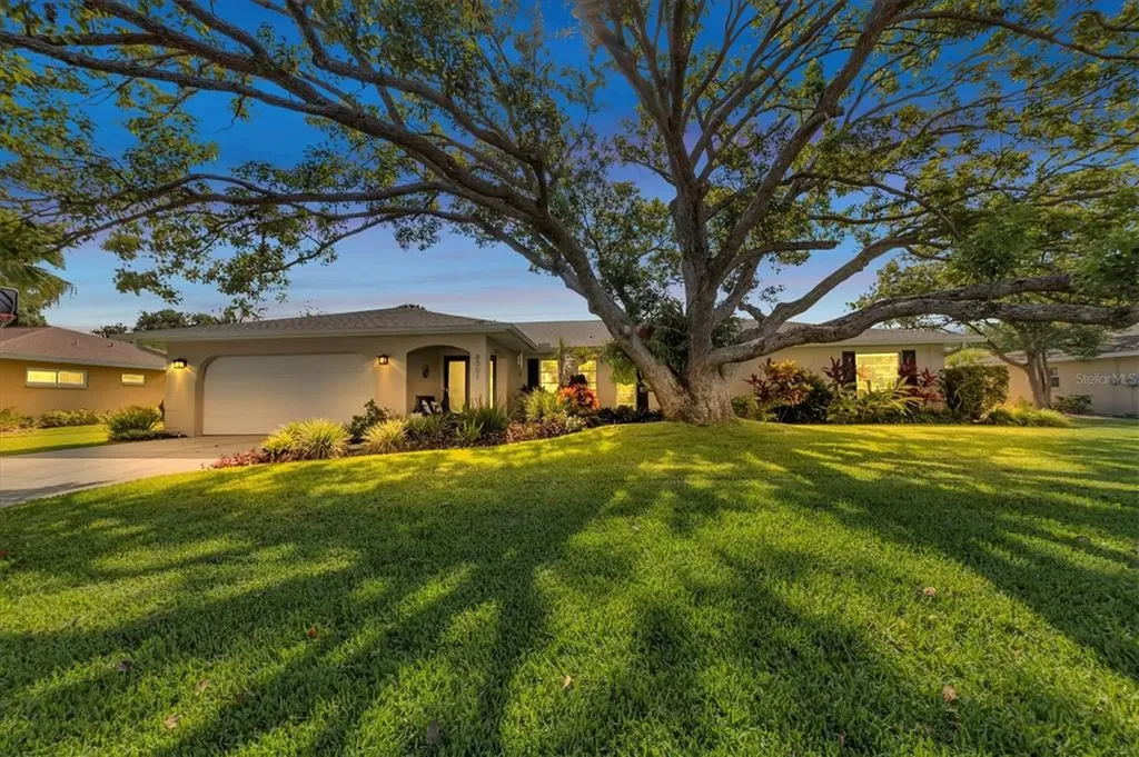 8001 Estates Drive Sarasota FL 34243