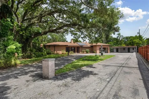 5460 Joes Creek Drive N St Petersburg FL 33709