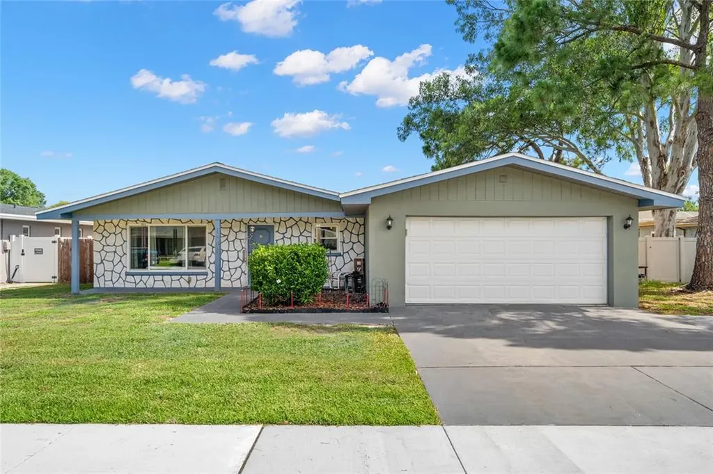 1804 Driftwood Circle N Oldsmar FL 34677