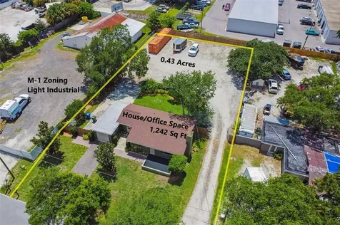 883 Southwind Lane Largo FL 33771