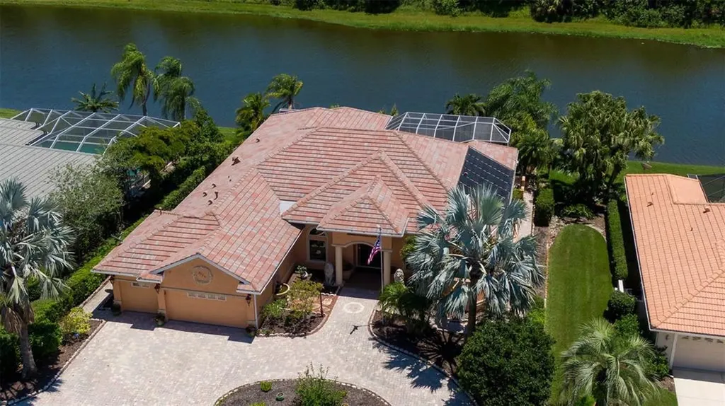 8324 Barton Farms Boulevard Sarasota FL 34240