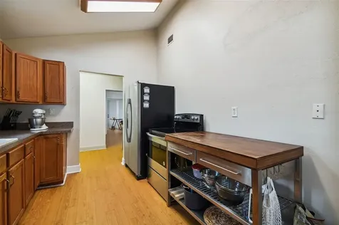 8703 N Highland Avenue Tampa FL 33604