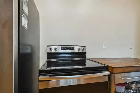 8703 N Highland Avenue Tampa FL 33604