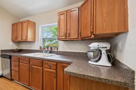 8703 N Highland Avenue Tampa FL 33604