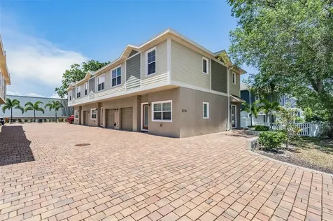 3715 W Bay Avenue Tampa FL 33611