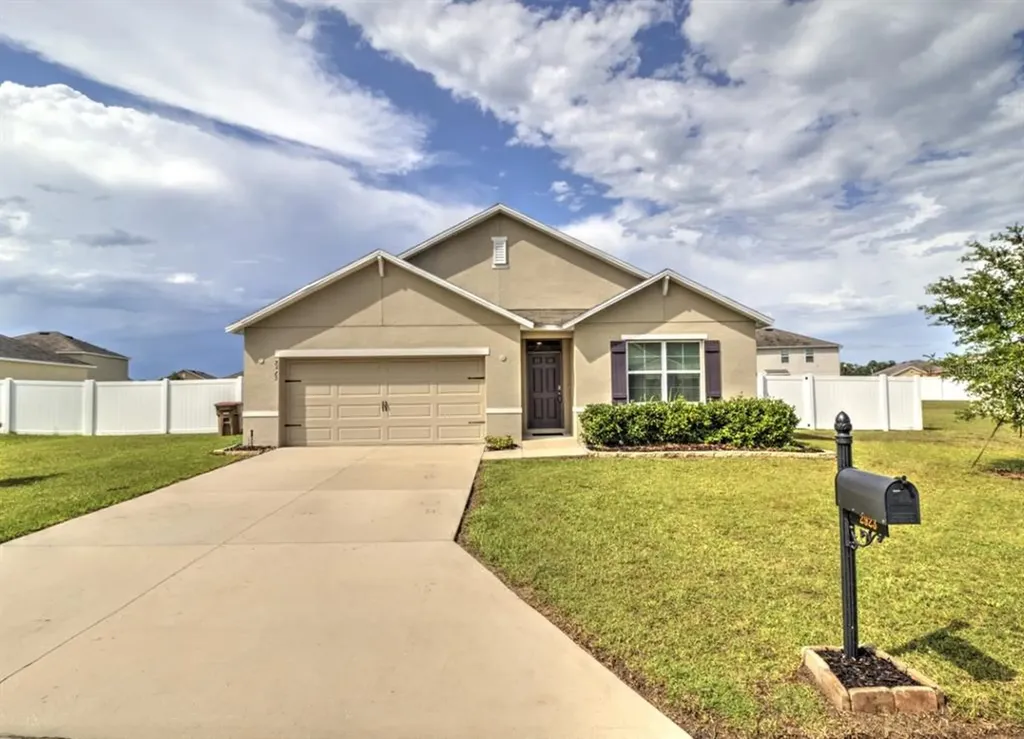 2923 NE 42nd Road Ocala FL 34470
