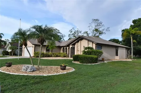 2285 Rio De Janeiro Avenue Punta Gorda FL 33983