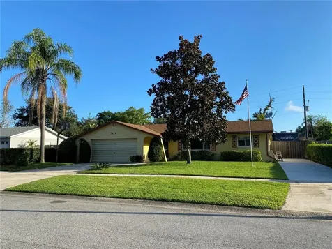 7925 Segovia Street Orlando FL 32822