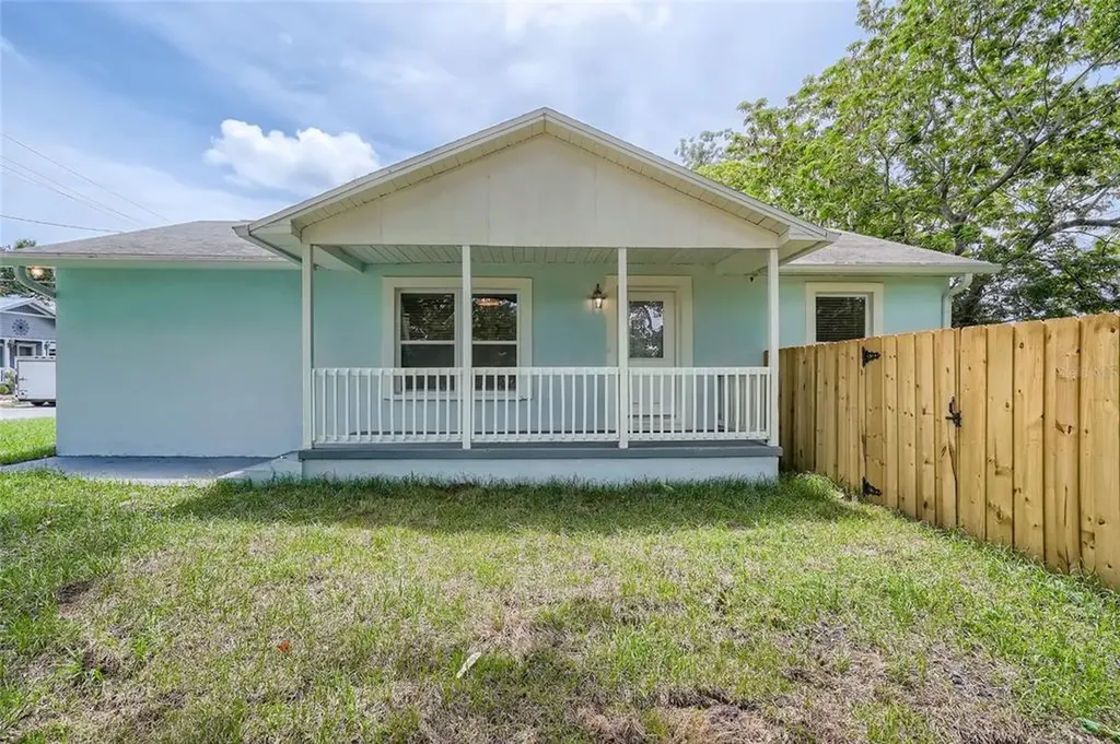 2615 E 12th Avenue Tampa FL 33605