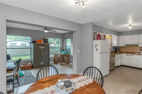 2739 Avocado Drive Clearwater FL 33759