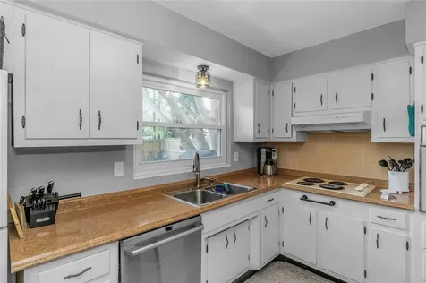 2739 Avocado Drive Clearwater FL 33759