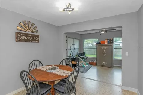 2739 Avocado Drive Clearwater FL 33759