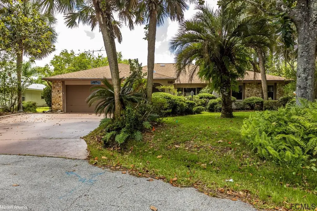 9 Wagner Place Palm Coast FL 32164