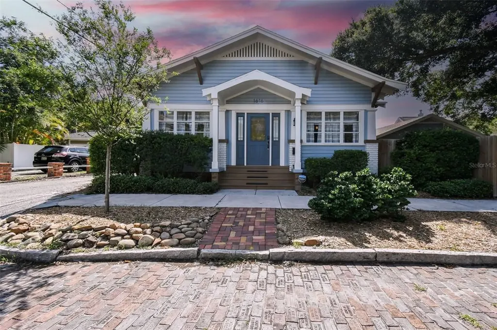 1616 11th Street N St Petersburg FL 33704