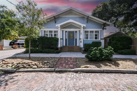 1616 11th Street N St Petersburg FL 33704