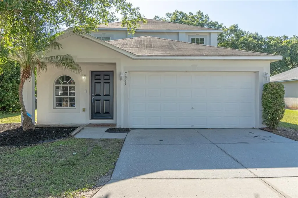 7825 Country Chase Avenue Lakeland FL 33810