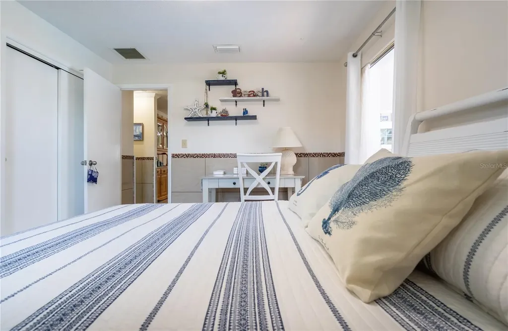 2140 Pinehurst Street Sarasota FL 34231