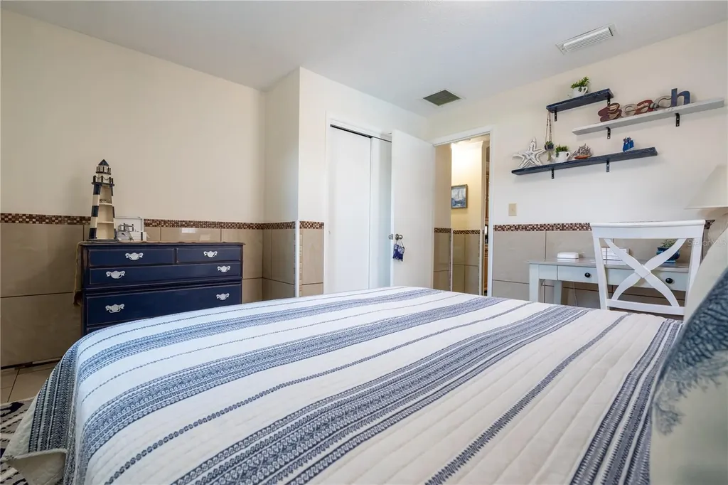 2140 Pinehurst Street Sarasota FL 34231