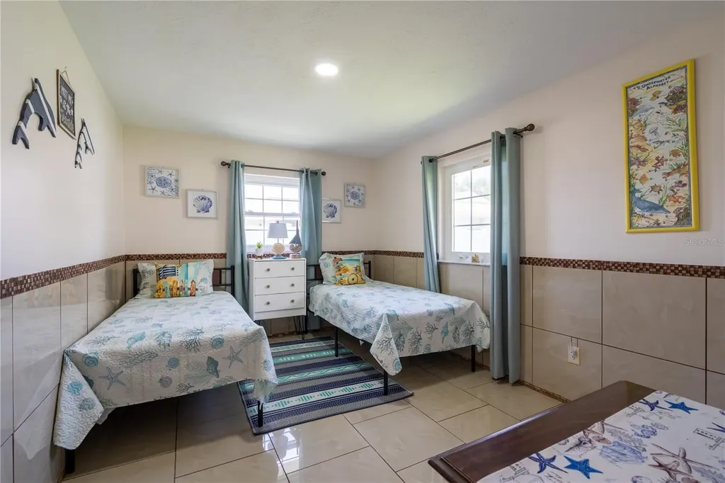 2140 Pinehurst Street Sarasota FL 34231