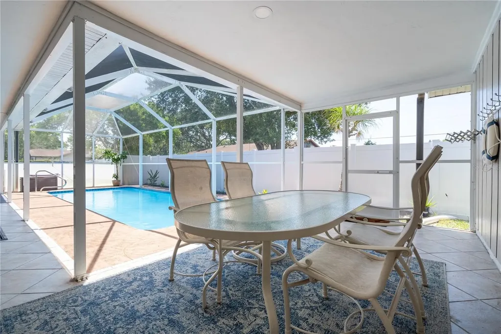 2140 Pinehurst Street Sarasota FL 34231