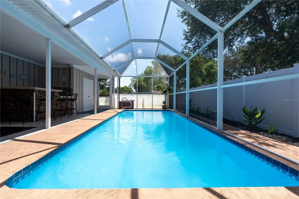 2140 Pinehurst Street Sarasota FL 34231