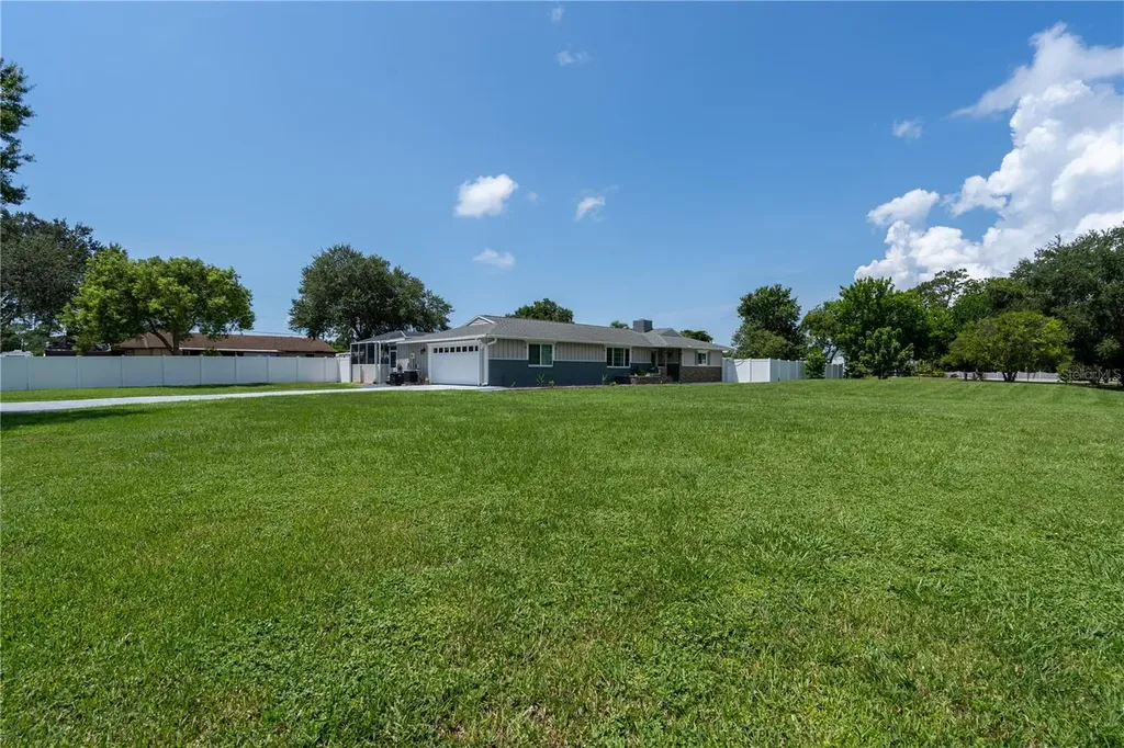 2140 Pinehurst Street Sarasota FL 34231