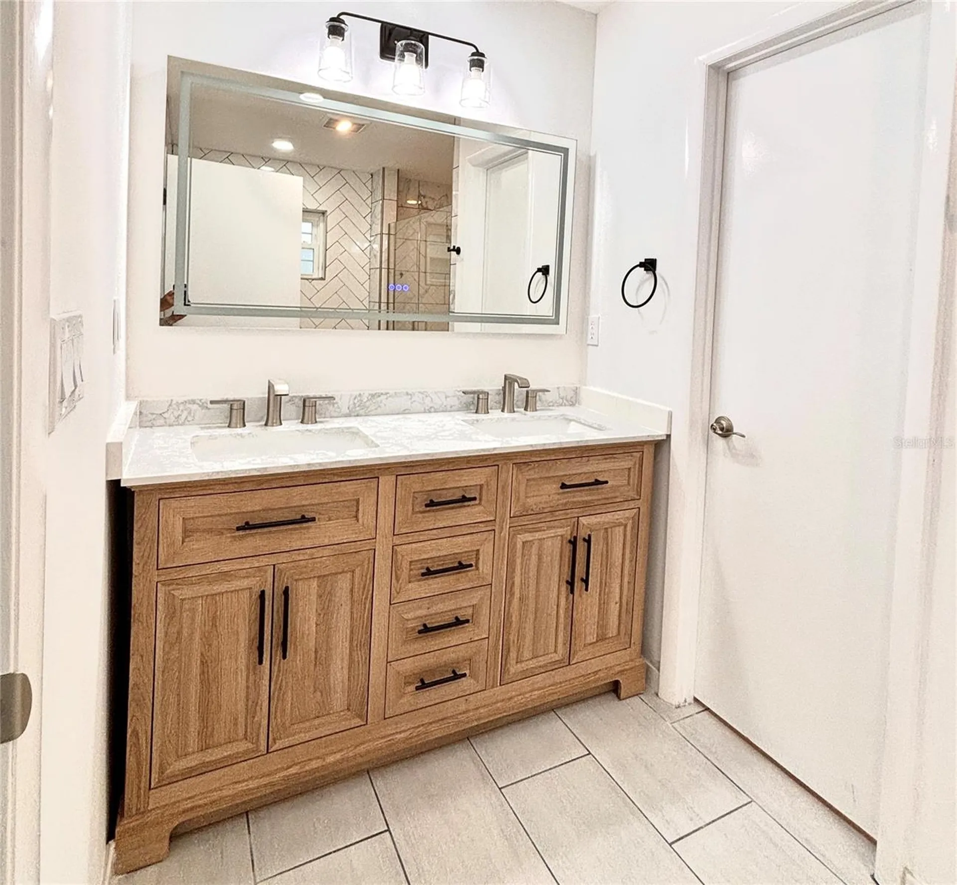 2140 Pinehurst Street Sarasota FL 34231