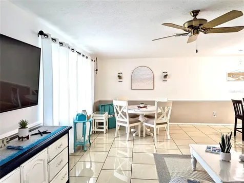 2140 Pinehurst Street Sarasota FL 34231