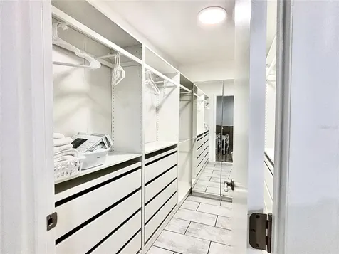 2140 Pinehurst Street Sarasota FL 34231