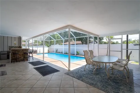 2140 Pinehurst Street Sarasota FL 34231