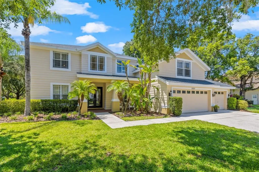 2123 Chestnut Forest Drive Tampa FL 33618