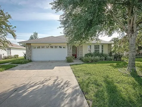 1540 Lake Villa Drive Tavares FL 32778