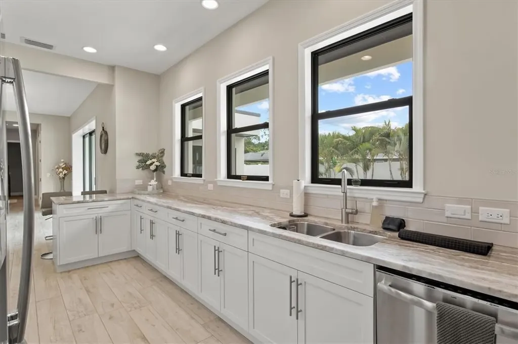 1905 Tulip Drive Sarasota FL 34239