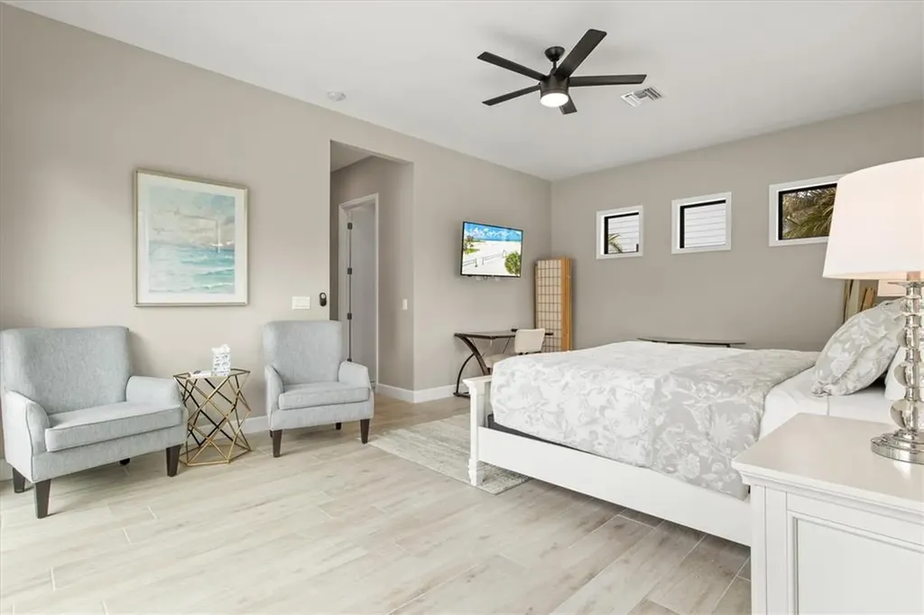 1905 Tulip Drive Sarasota FL 34239