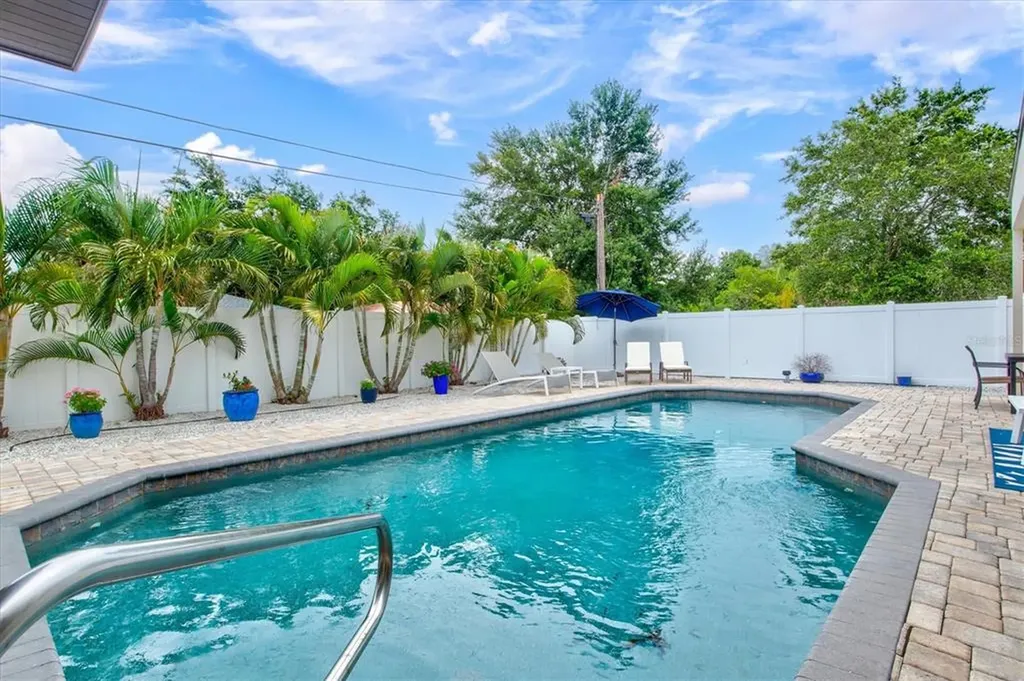 1905 Tulip Drive Sarasota FL 34239