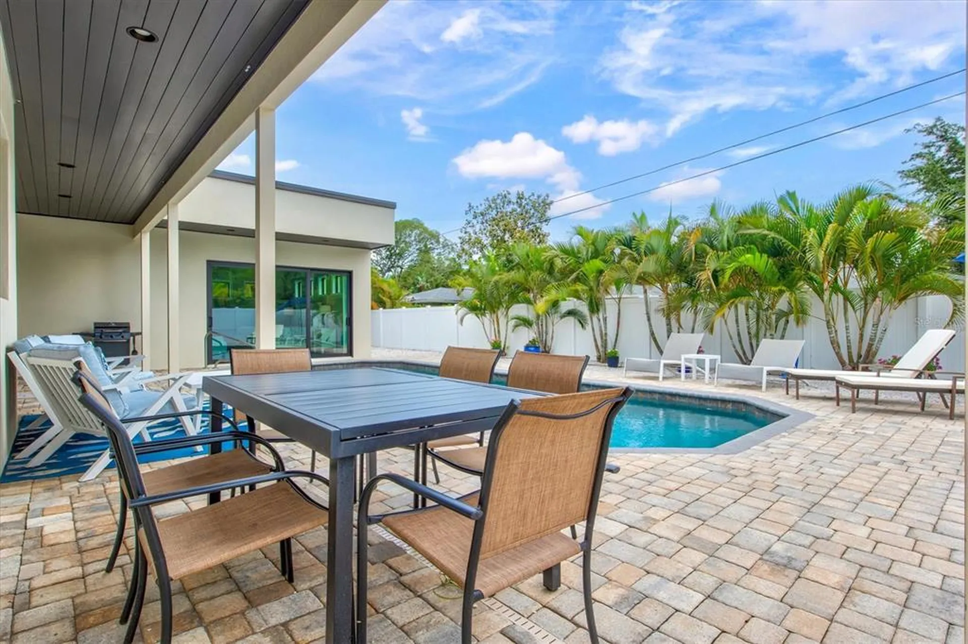 1905 Tulip Drive Sarasota FL 34239