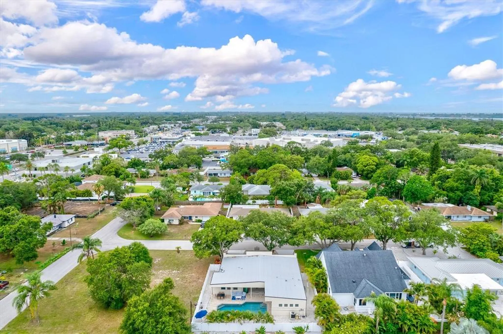 1905 Tulip Drive Sarasota FL 34239