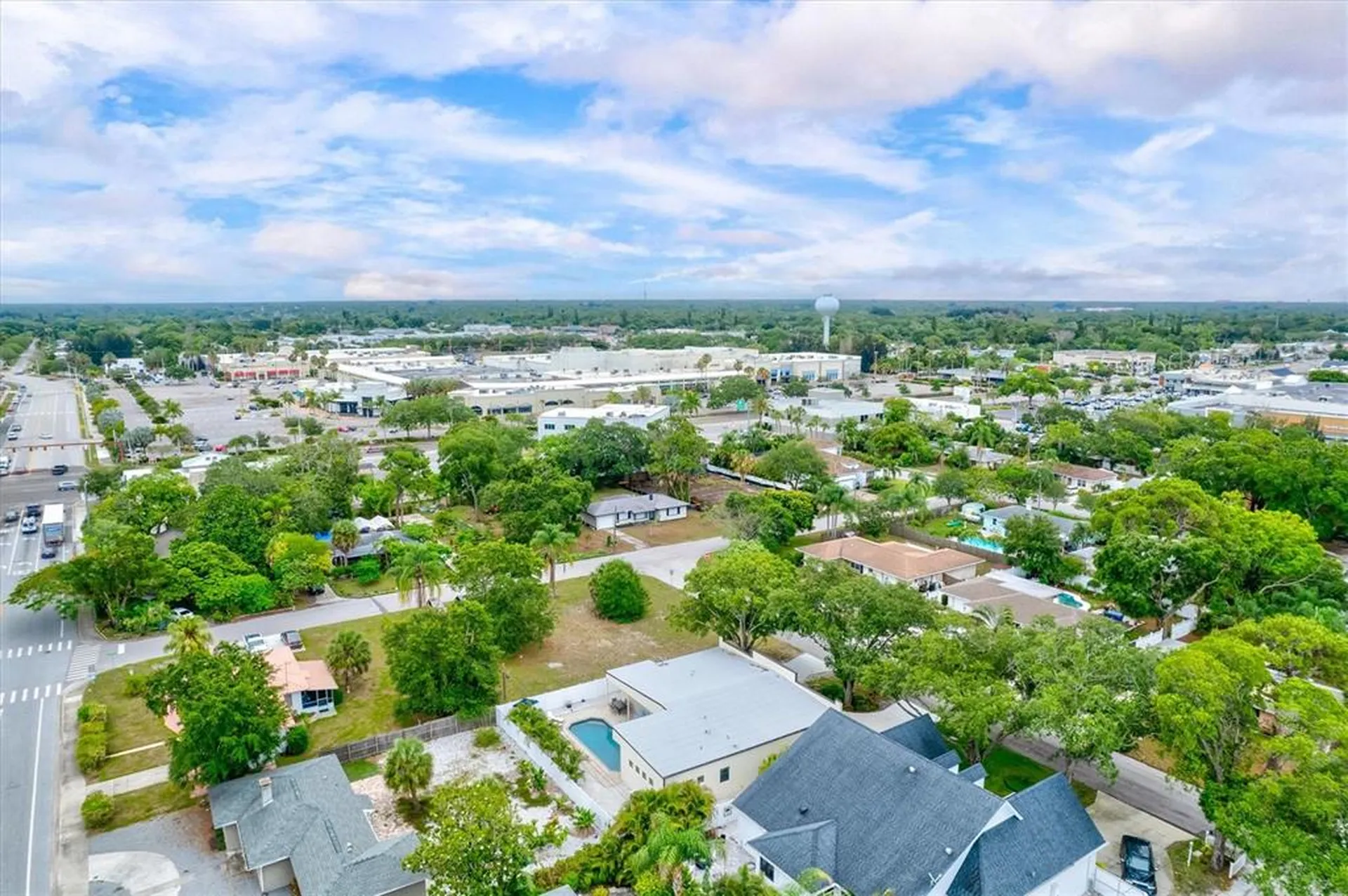 1905 Tulip Drive Sarasota FL 34239