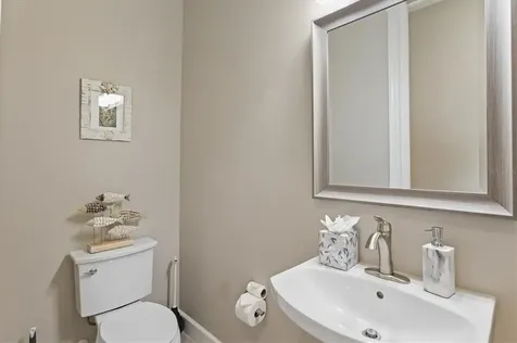 1905 Tulip Drive Sarasota FL 34239