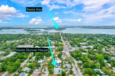 1905 Tulip Drive Sarasota FL 34239