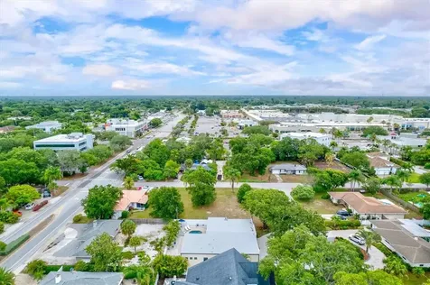 1905 Tulip Drive Sarasota FL 34239