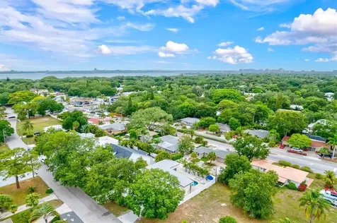 1905 Tulip Drive Sarasota FL 34239