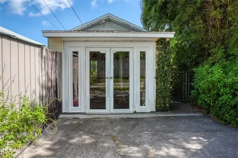 1645 20th Avenue N St Petersburg FL 33713