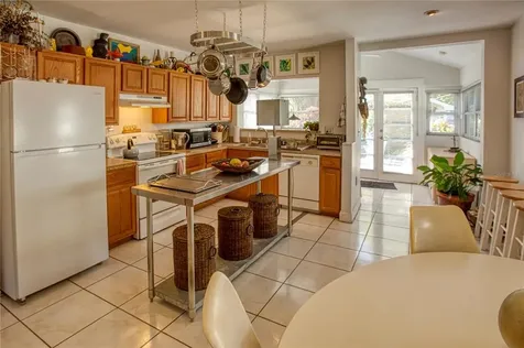 1645 20th Avenue N St Petersburg FL 33713