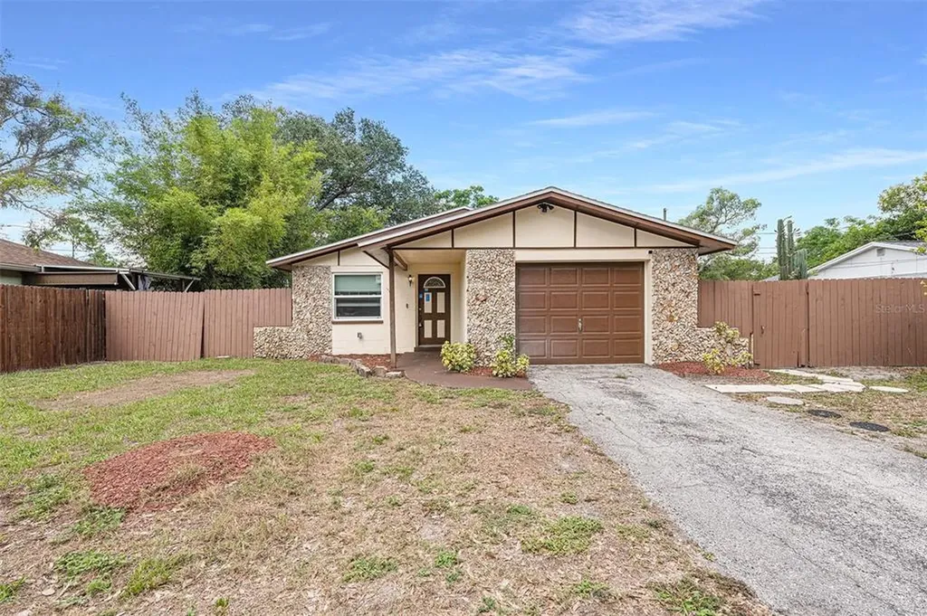 8117 Lark Street Seminole FL 33777