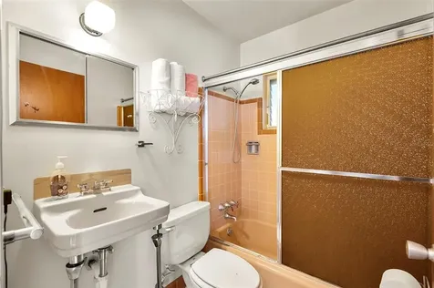 2333 W Doris Street Kissimmee FL 34741