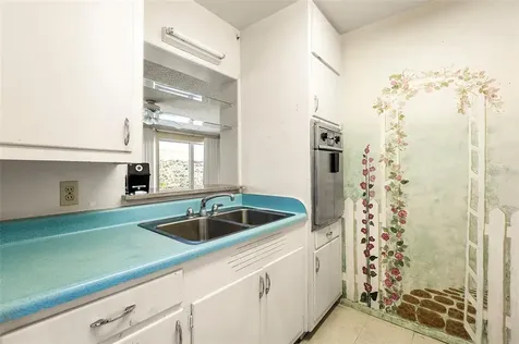 2333 W Doris Street Kissimmee FL 34741