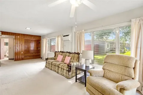 2333 W Doris Street Kissimmee FL 34741